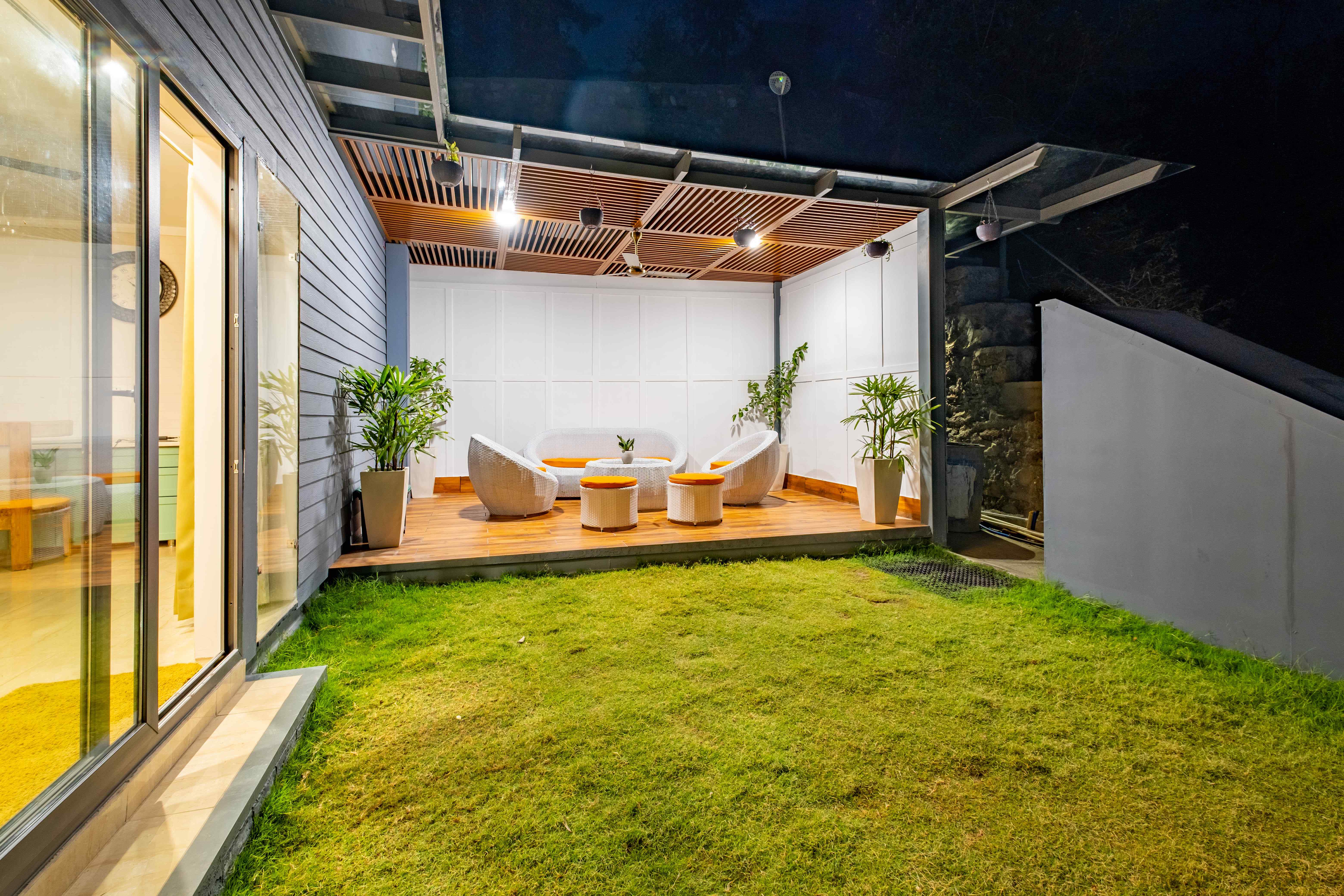 Valley View Bungalow-image-2