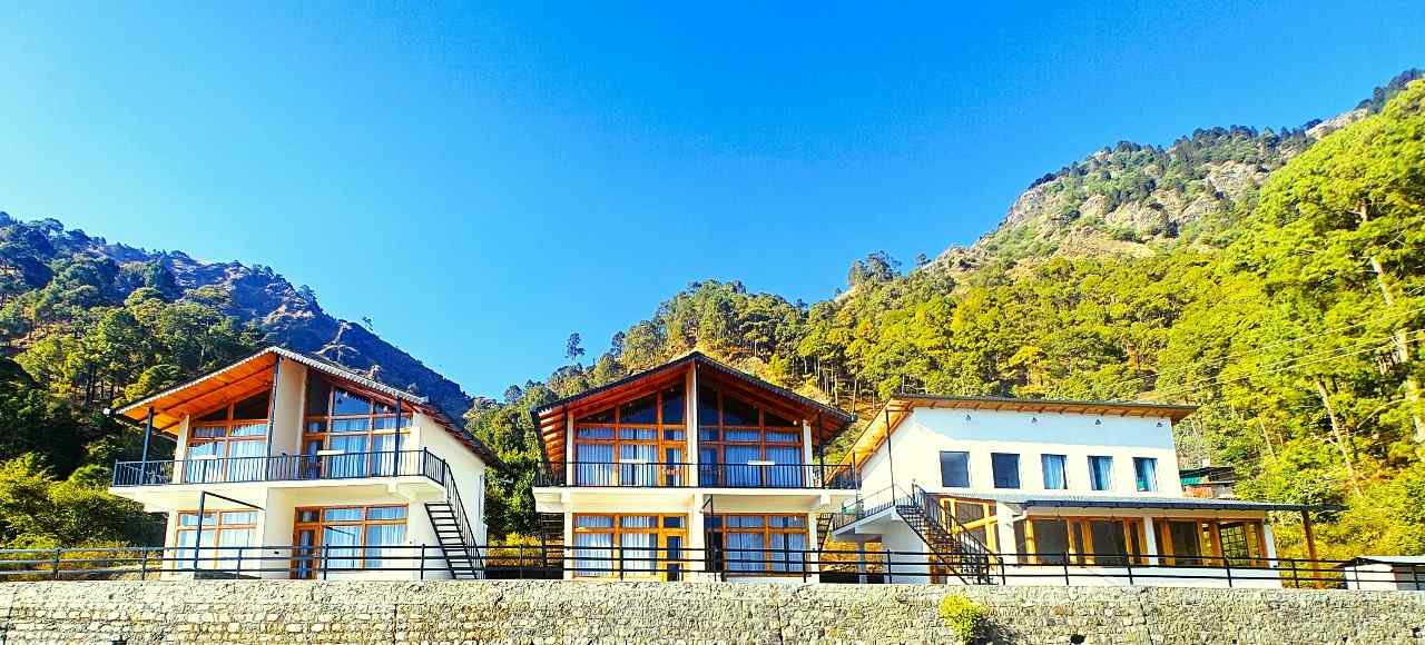 Fernwood Haven, Nanital Uttarakhand | video