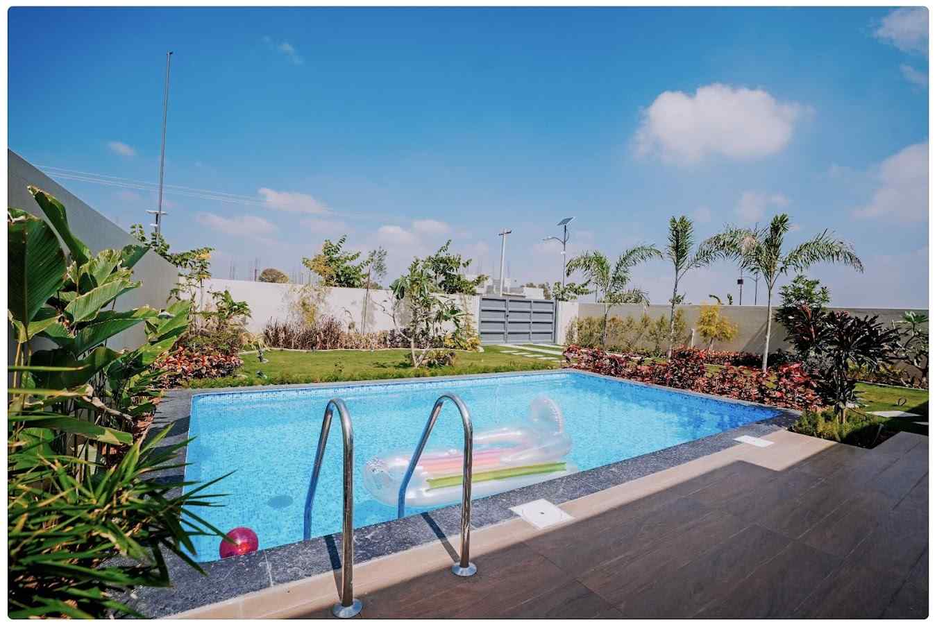 Grove Villa-image-1