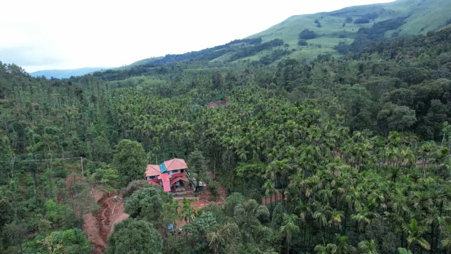 The Waterfall Homestay, Kythanamakki karnataka | video