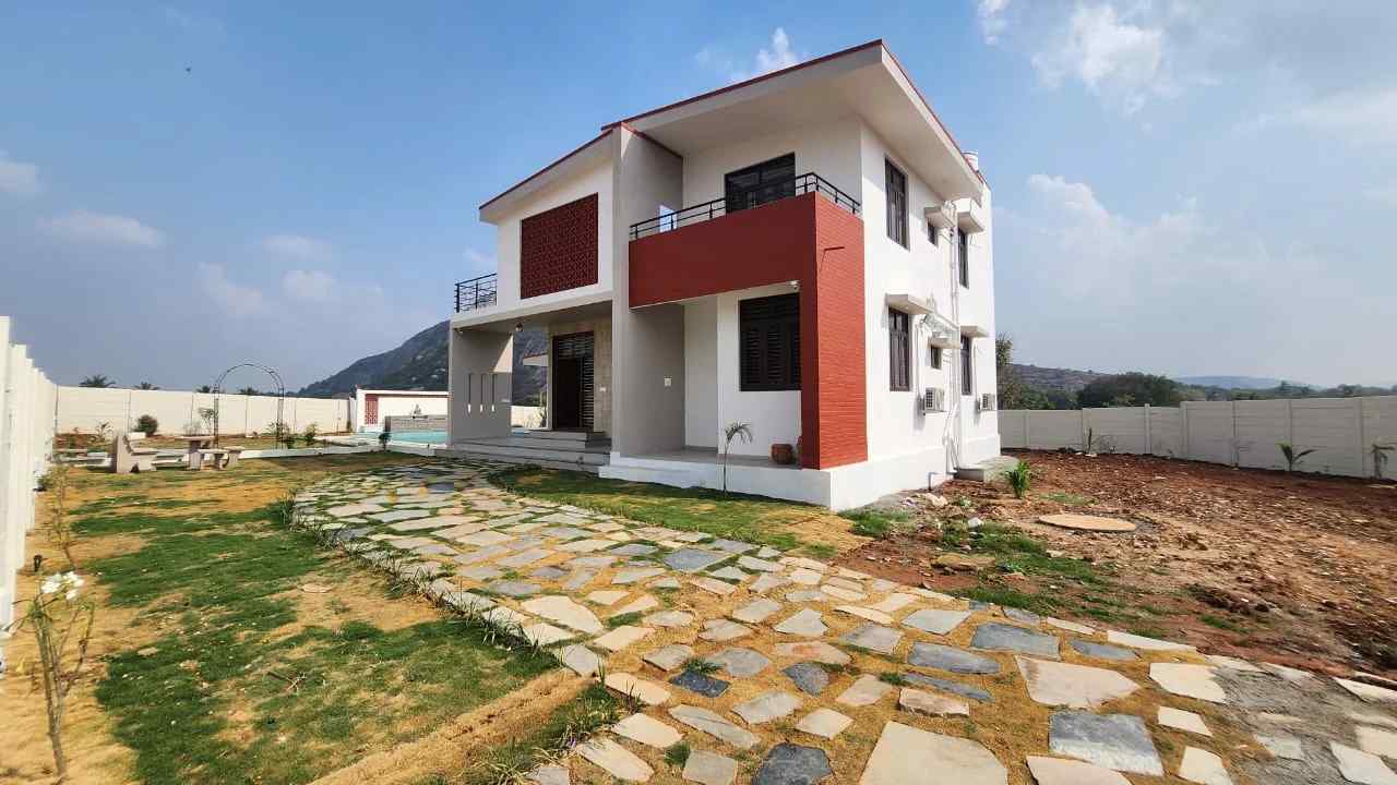 Skycrest Villa, Varalakonda Karnataka | video