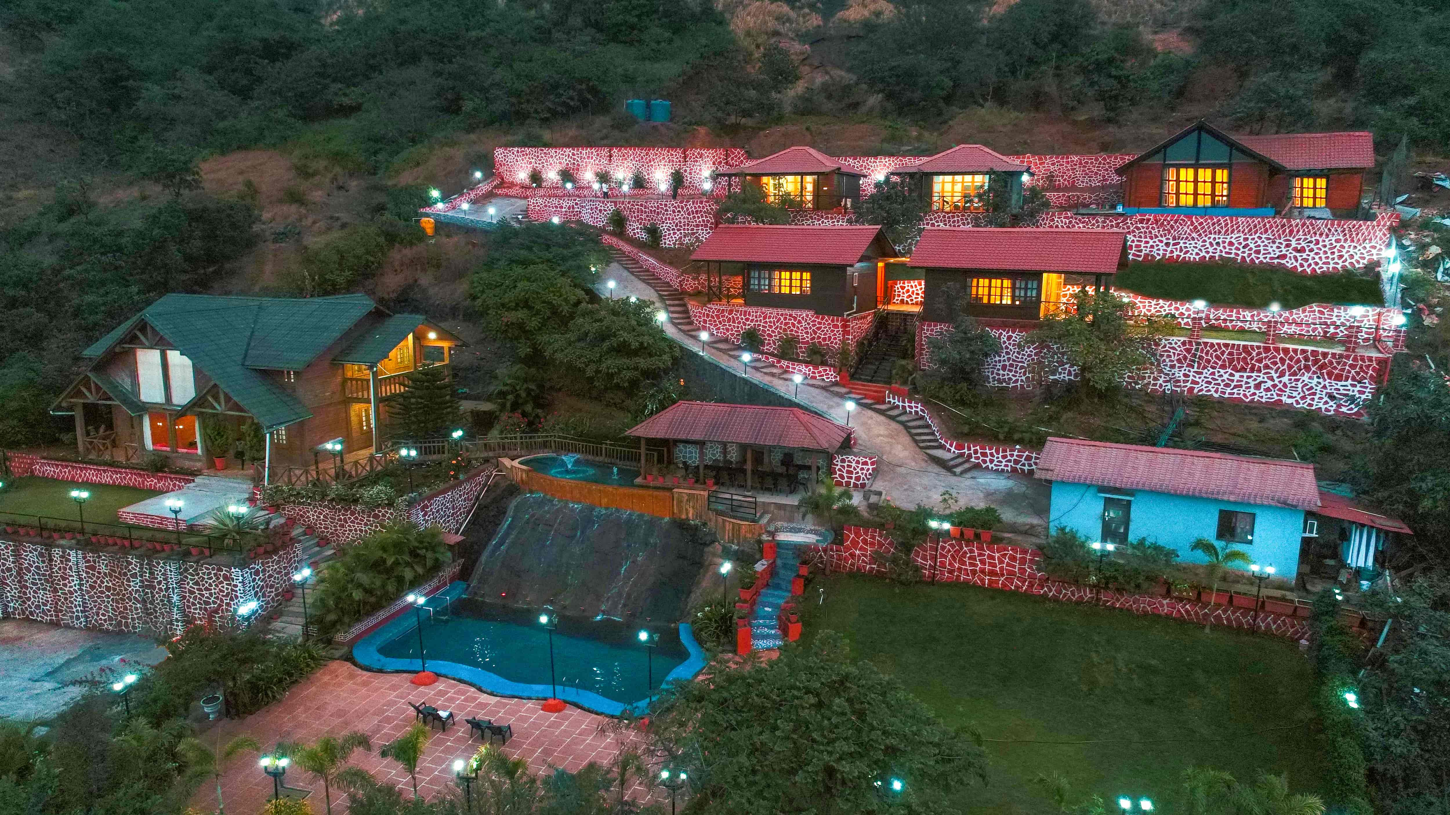 Private Cottages by the Lake, Lonavala Maharashtra | video