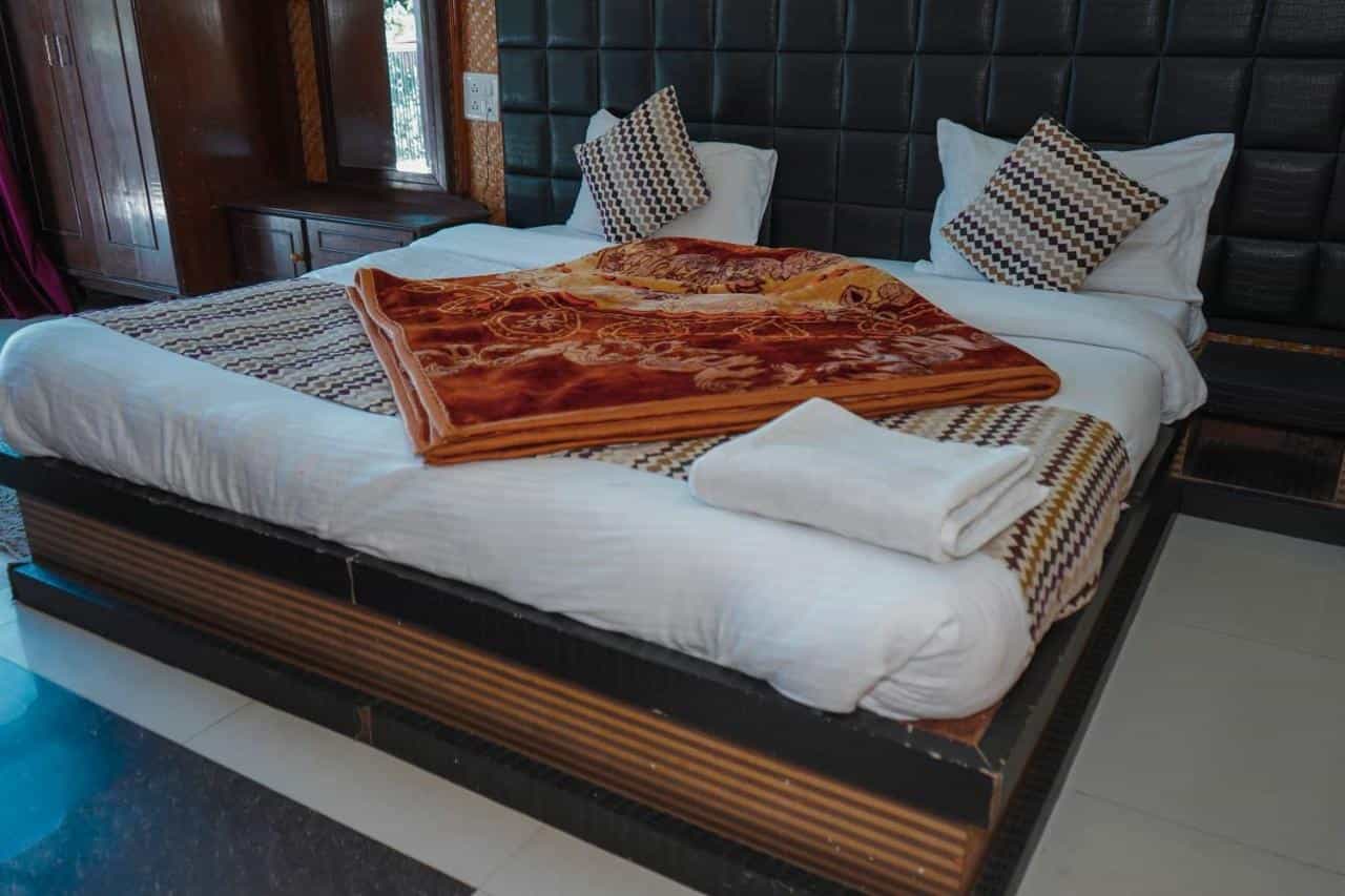 Everest Vista Retreat-image-1