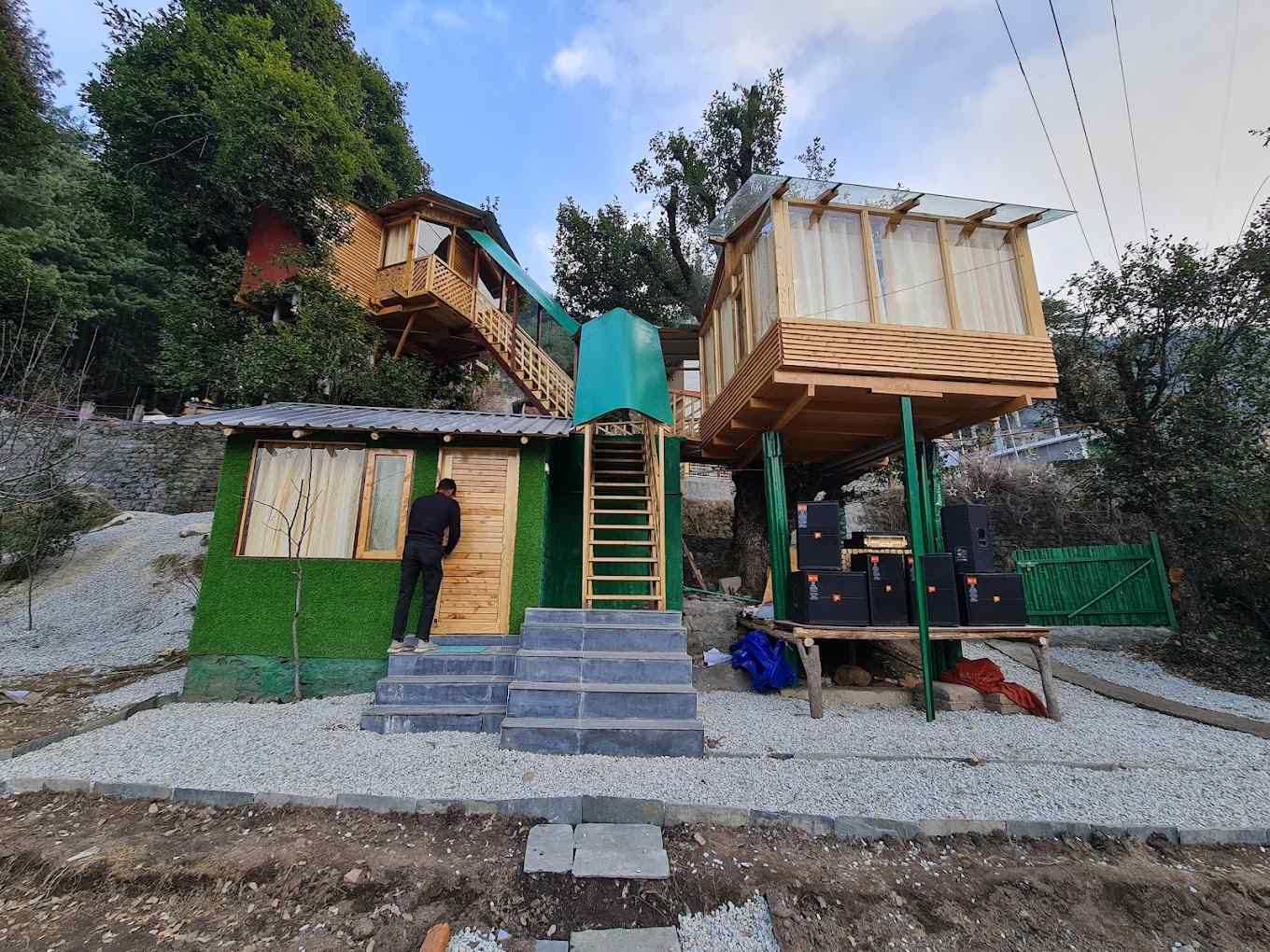 Glass Cabin, Manali Himachal Pradesh | video