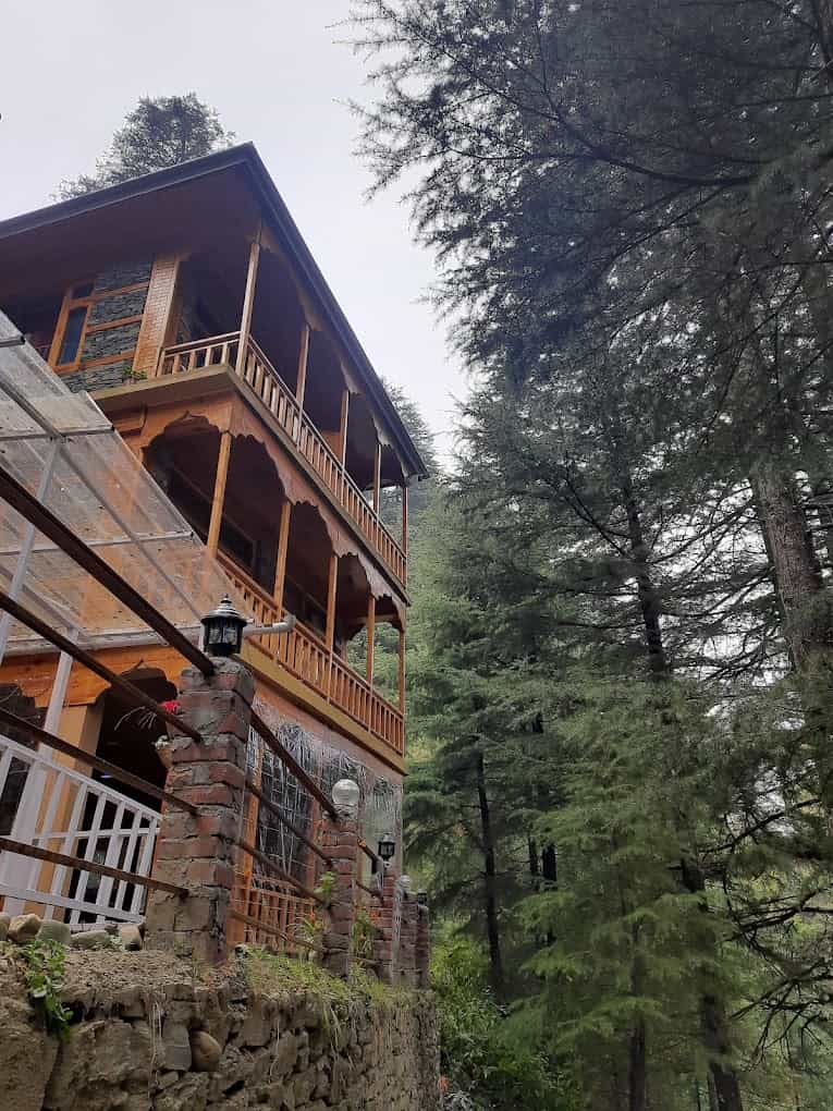 Forest Edge Residence-image-1