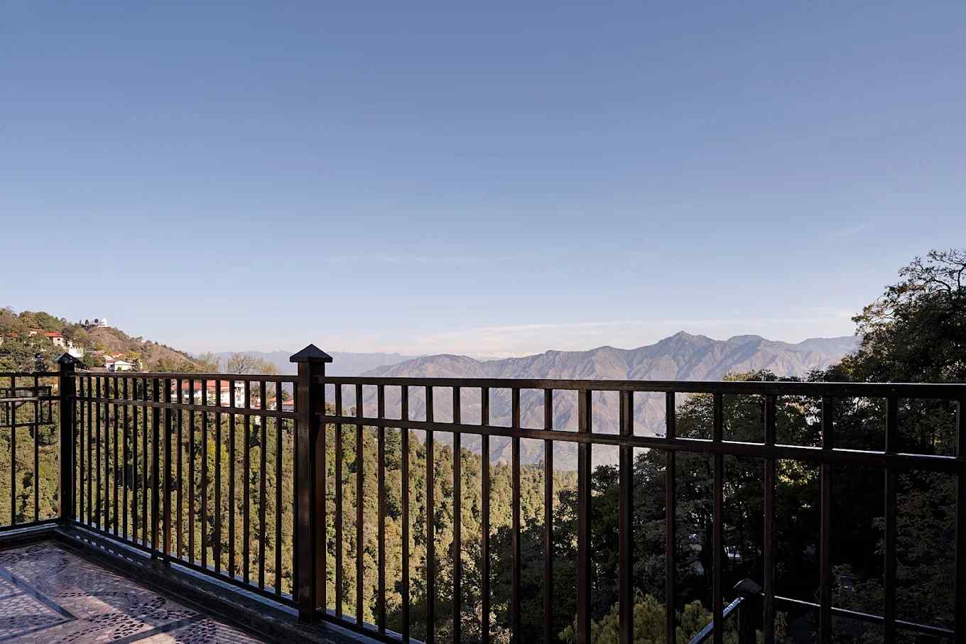 Mussoorie Hills Escape, Mussoorie Uttarakhand | video