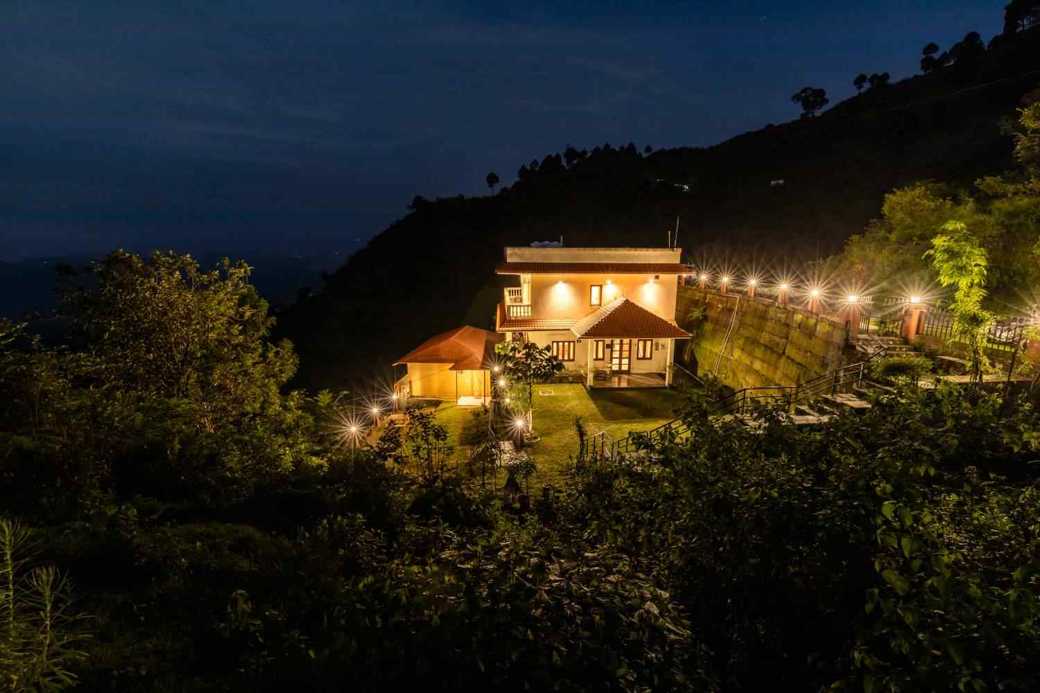 Peak Cottage, Lansdowne Uttarakhand | video