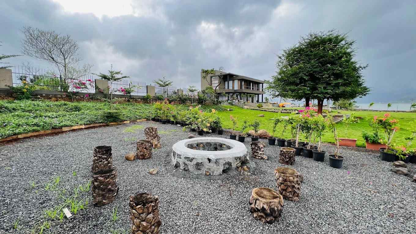 Lakefront Retreat, Malshej Ghat Maharashtra | video