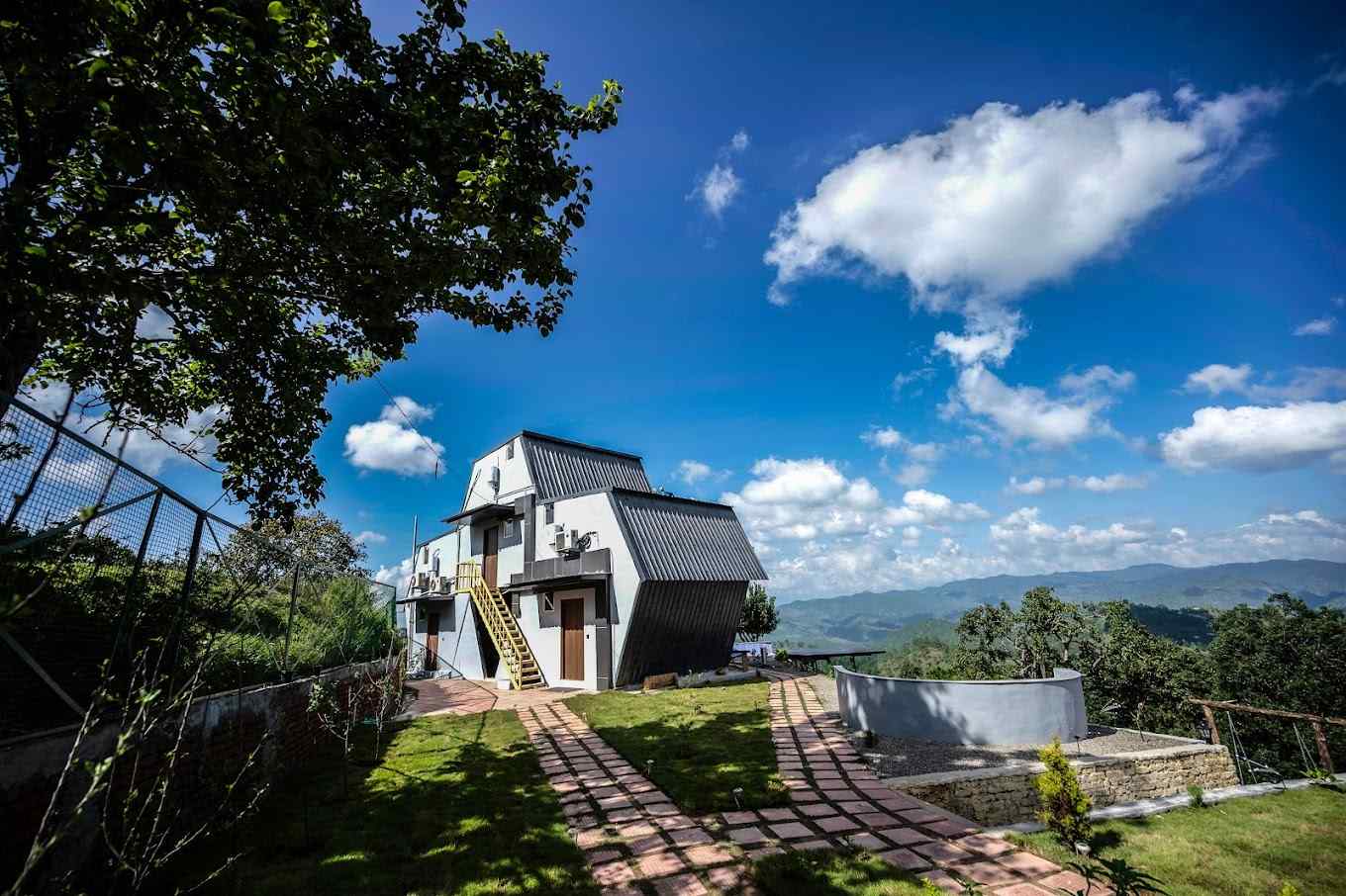 Prism of the Peaks, Lamgara Uttarakhand | video