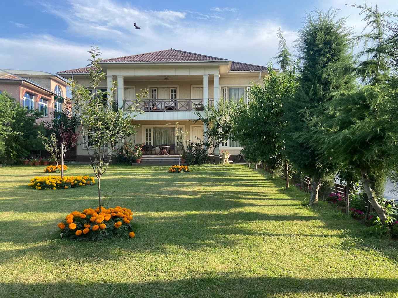 Orchard Villa-video-large