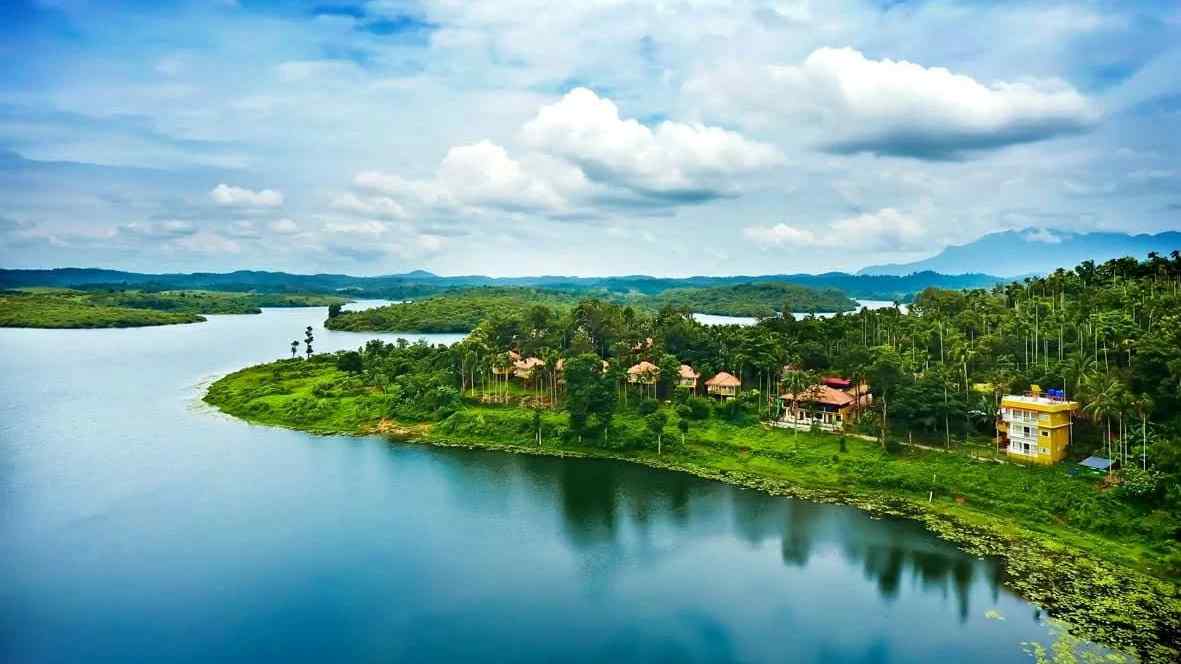 Lake Escape Haven, Wayanad Kerala | video