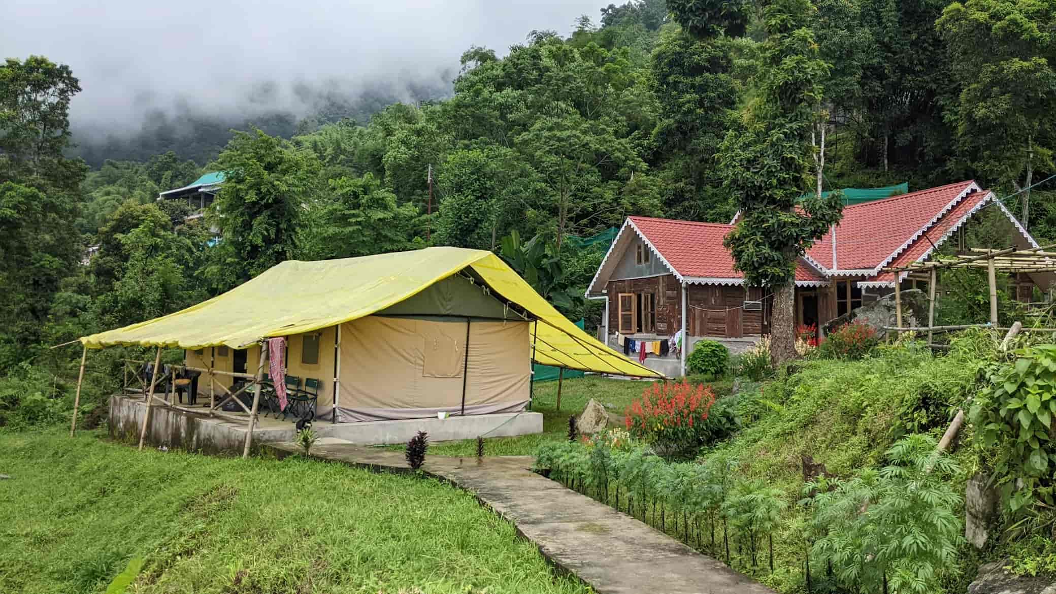 The Offbeat Farm Glamp Experience, Bijanbari West Bengal | video