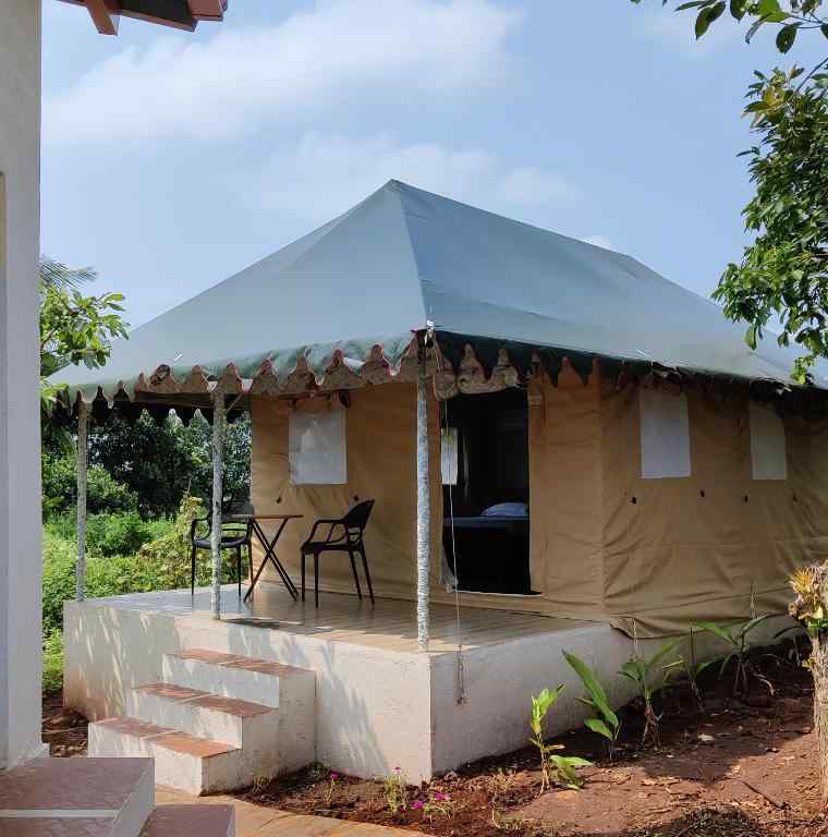 The Nestled Grove, Dahigaon Maharashtra | video