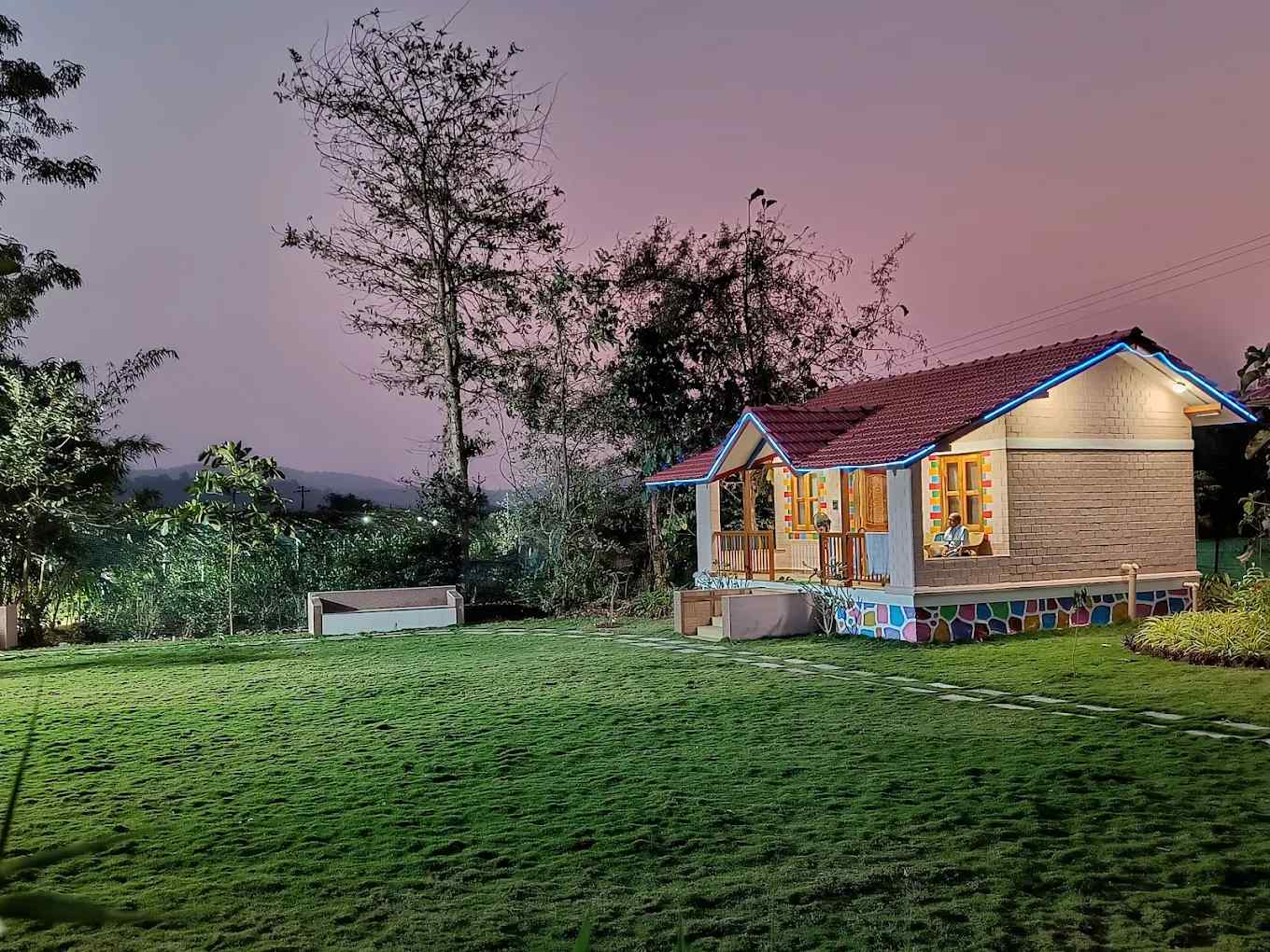 Wildberry Escape, Mangaon Maharashtra | video