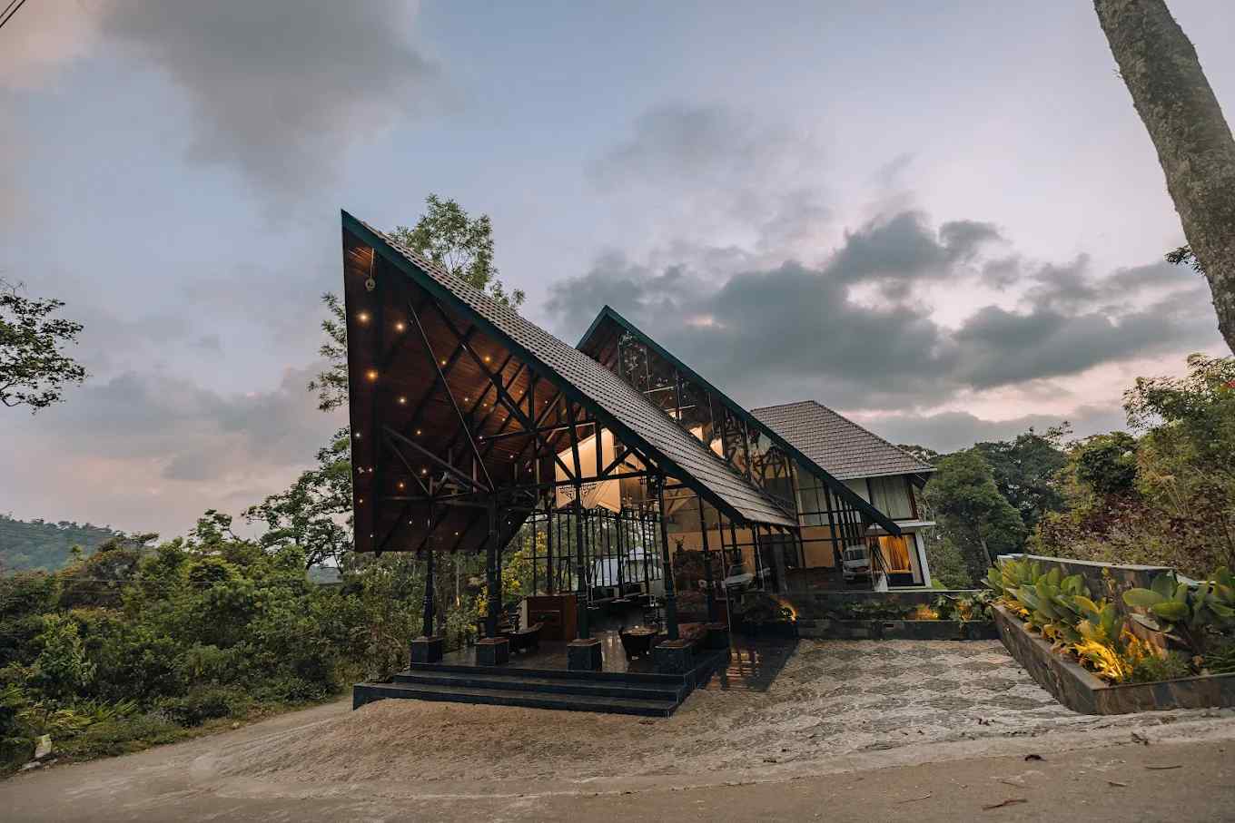 The Evergreen Grove, Munnar Kerala | video