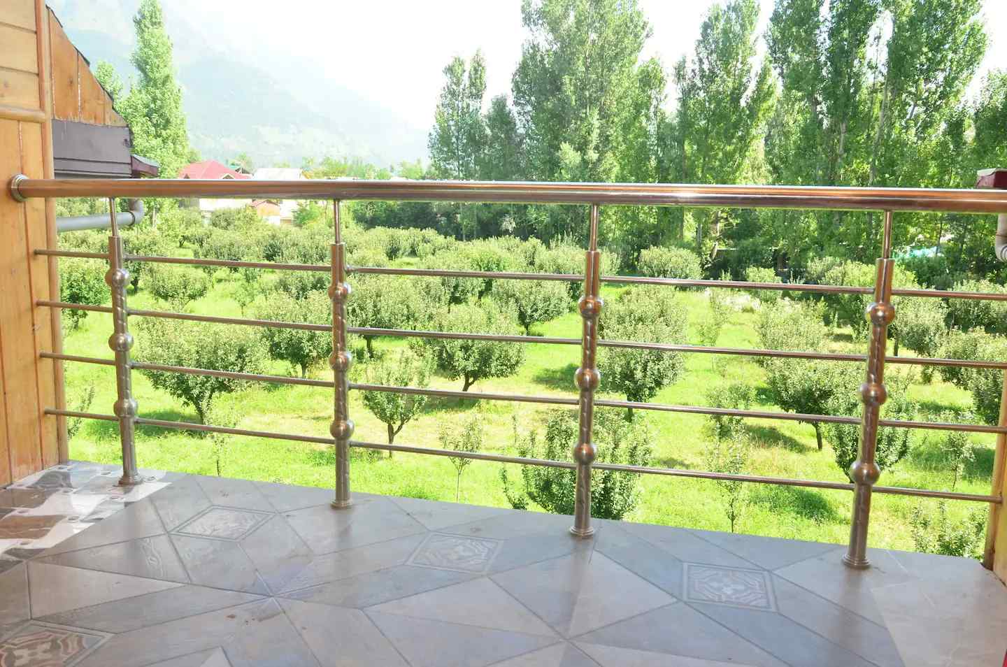 The Red House-image-3