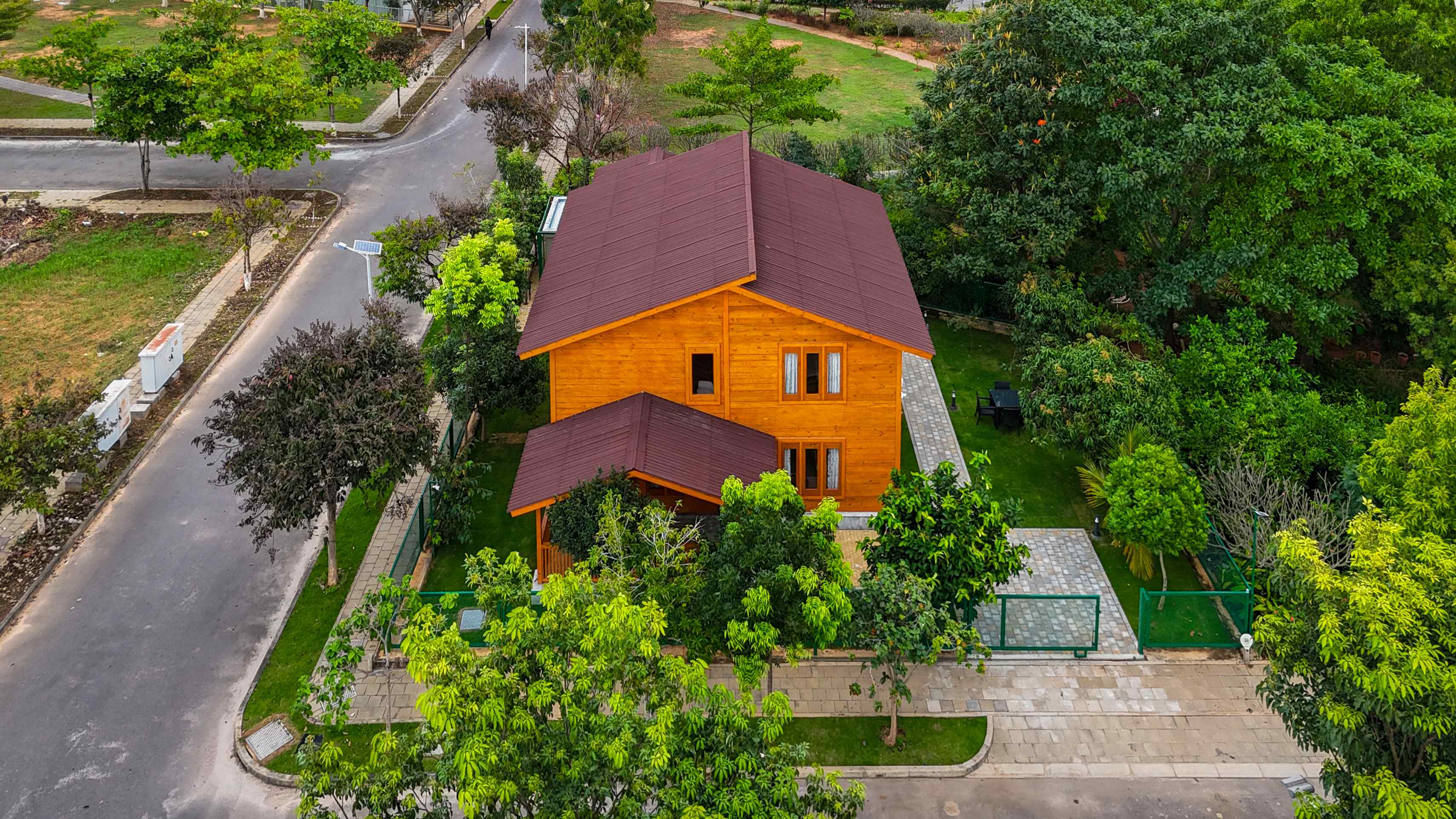 Sandalwood Villa, Devanahalli Karnataka | video