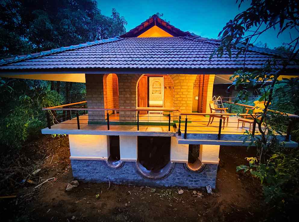 Riverside Farm Escape, Sakurli Maharashtra | video