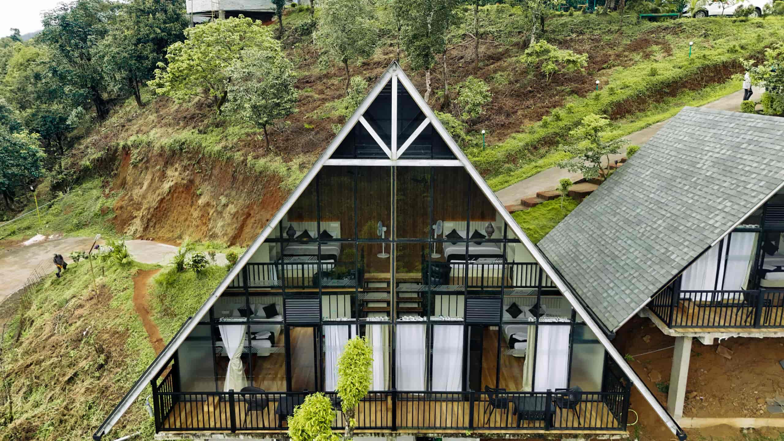 Forest A-Frame Retreat with Mountain Views-image-1
