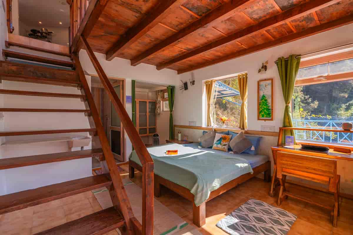 Mussoorie Hill Retreat with Glass Window Views-image-2