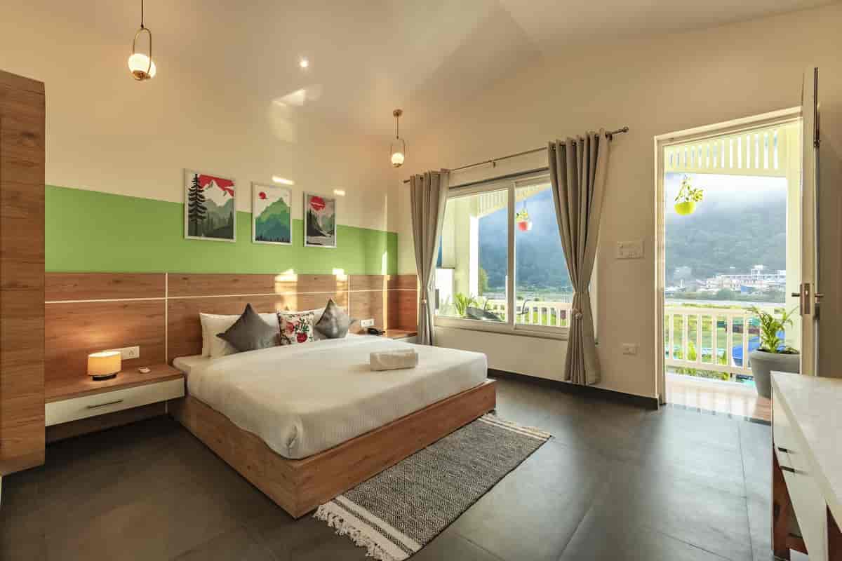 Premium Riverfront Experience with Pool & Games-image-1