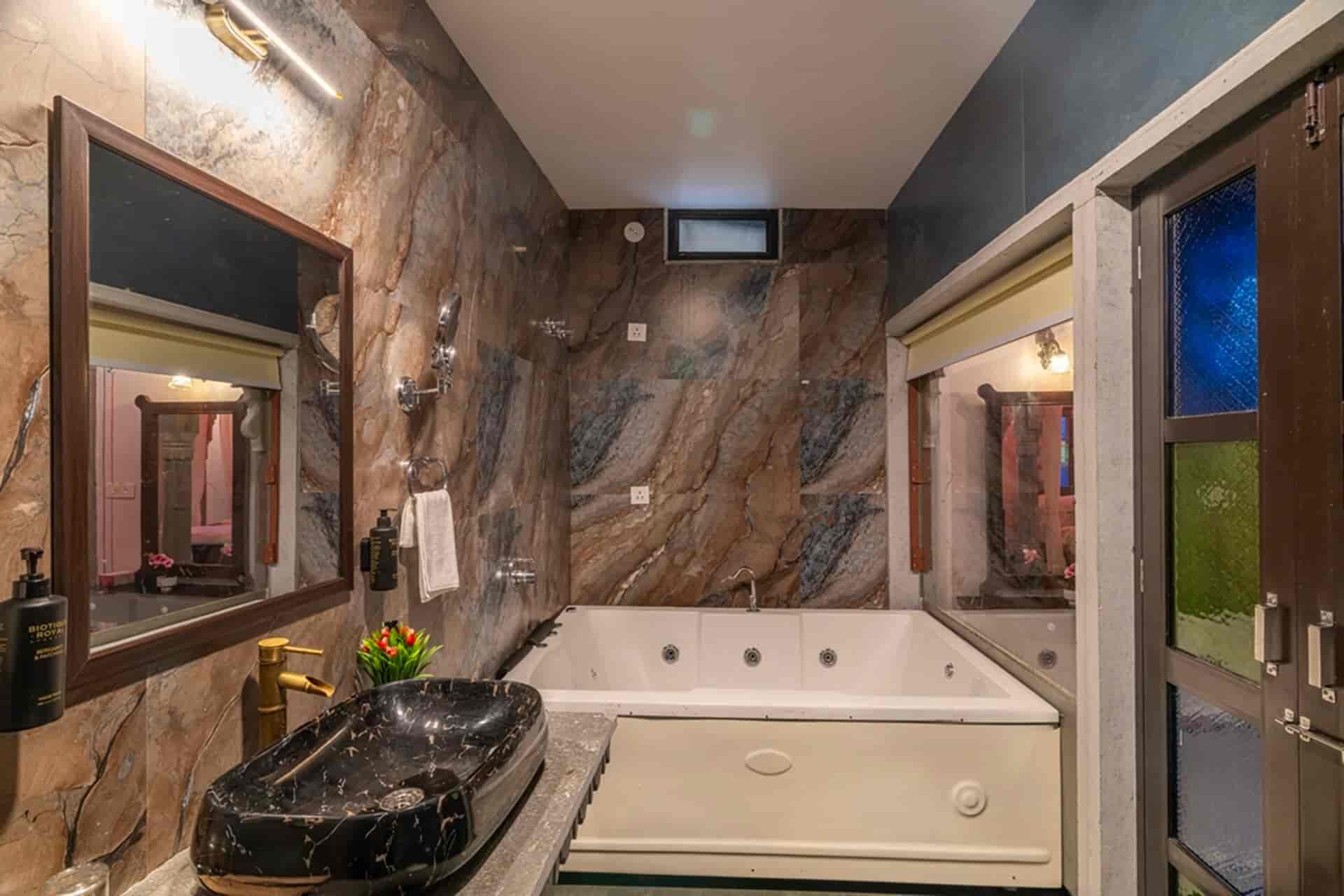 Boutique Farmstay Escape with Pool-image-3