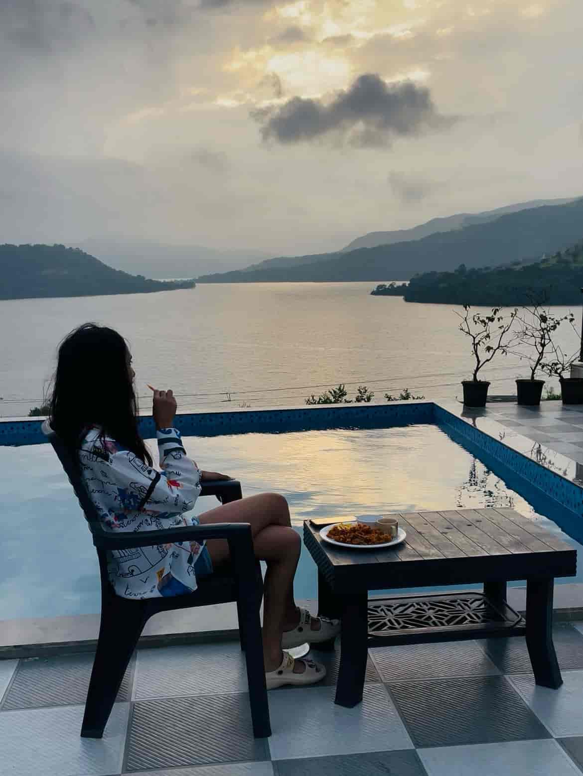 Romantic Stay by the River & the Hills-image-3