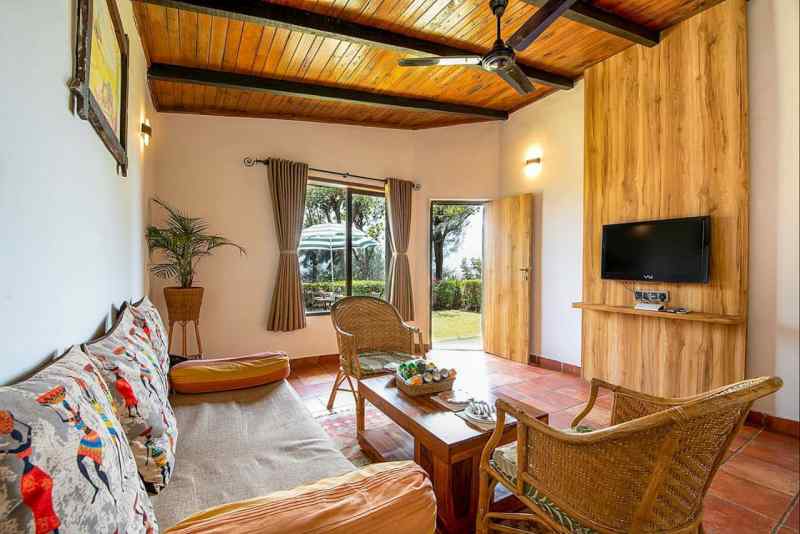 Luxury A-Frame Cottage with View-image-1