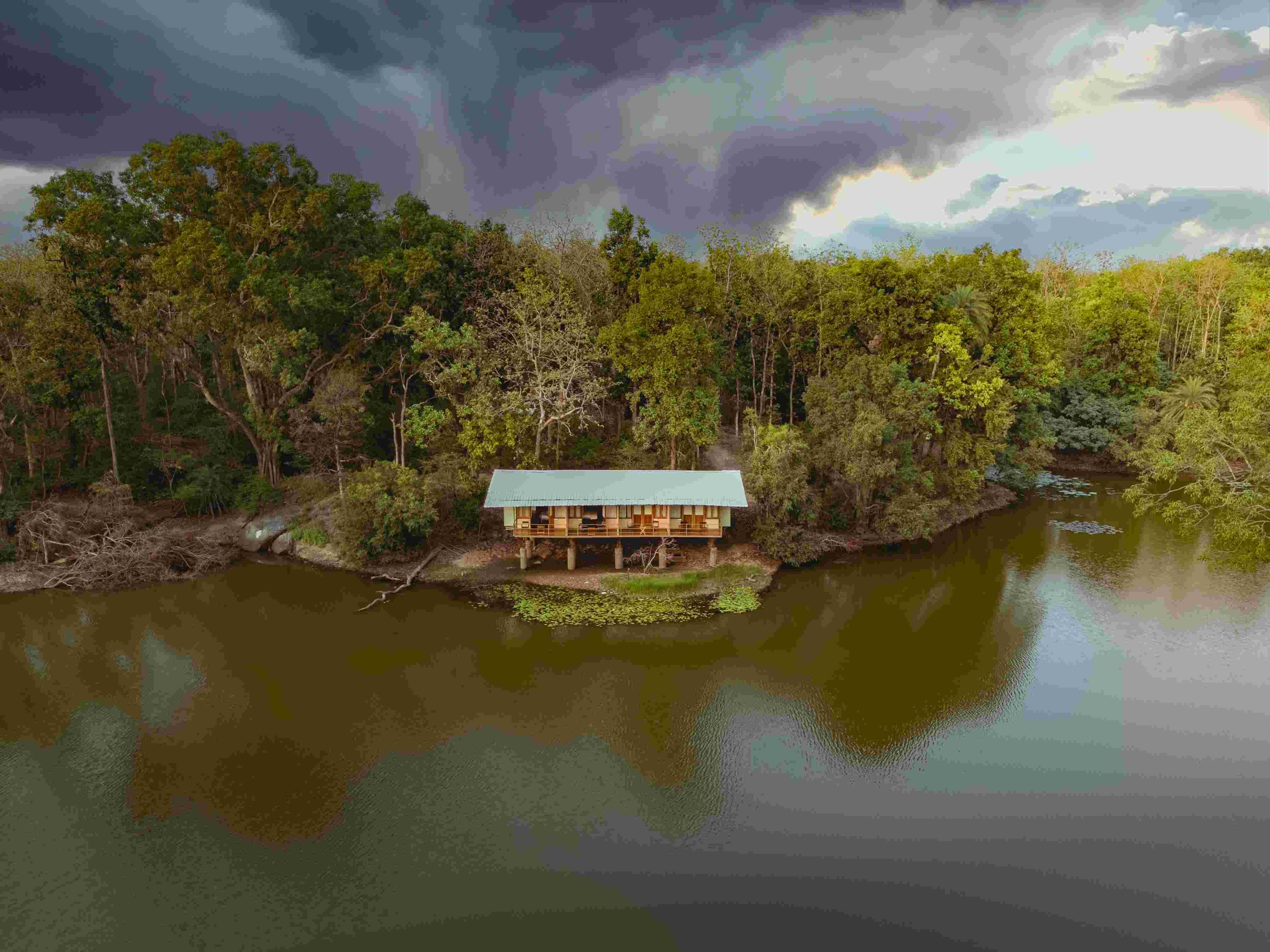 Jungle River Cabin-video-large