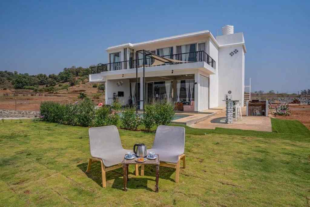 The Nirvana Courtyard, Khopoli Maharashtra | video