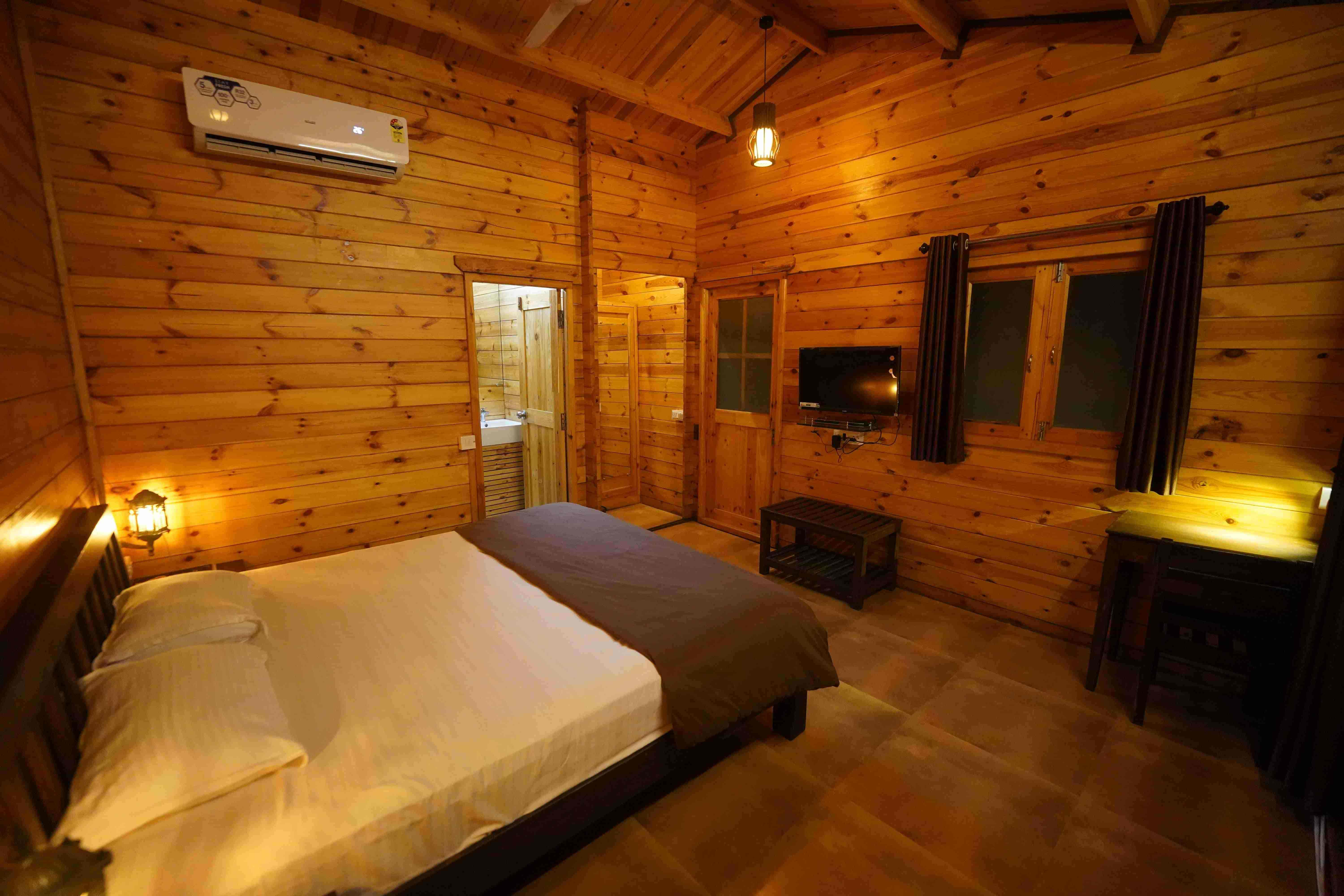 Luxury Wooden Cottages Near Beach-image-3