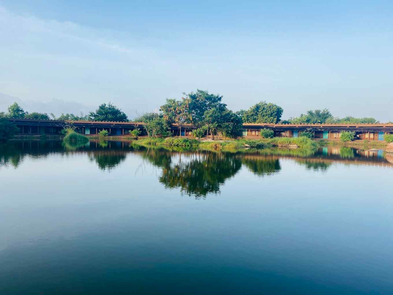 Stone Lake Retreat, Hampi Karnataka | video