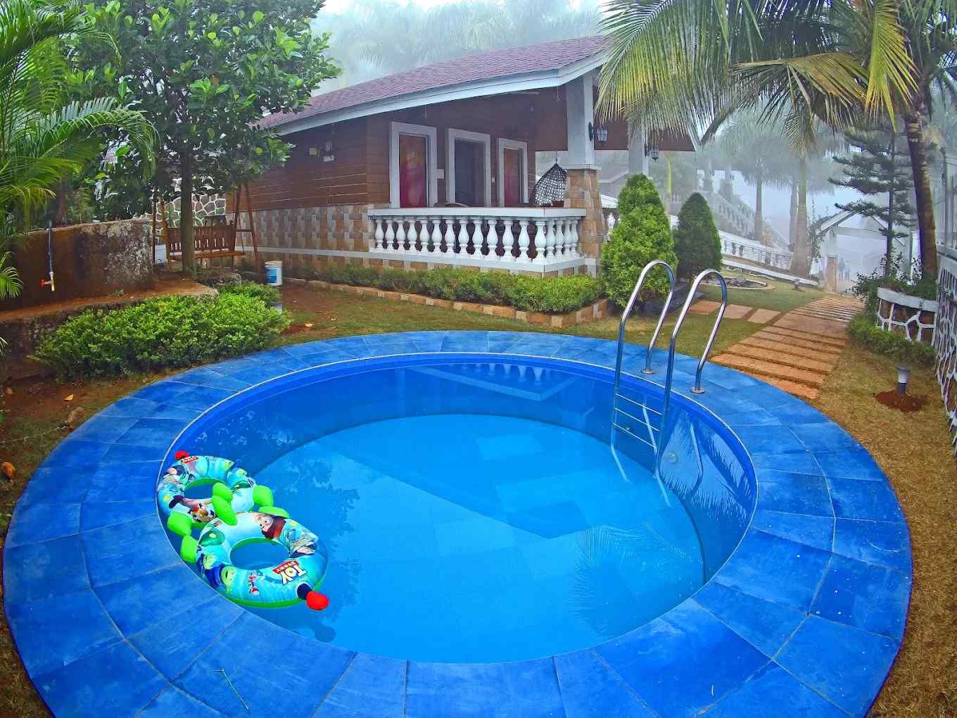 Hillspire Retreat, Alibag Maharashtra | video
